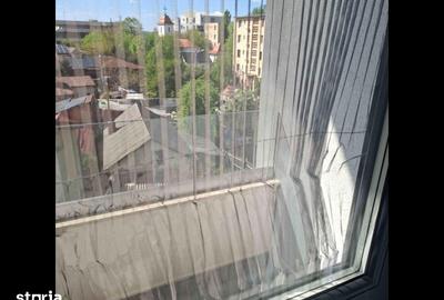 Apartament cu 3 camere în George Enescu - 11