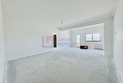 Apartament cu 4 camere semidecomandat în Central - 2