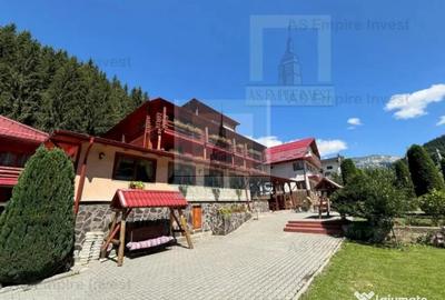 Casă cu 21 camere cu Teren 3000 Mp în Moieciu