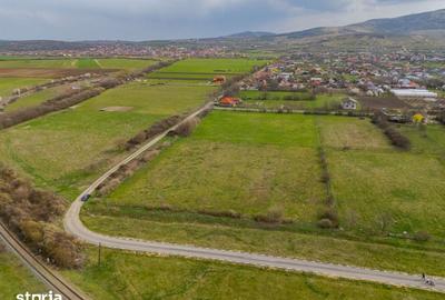 Teren de 2880 mp, în Central - 3