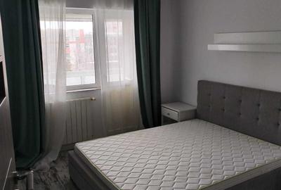 Apartament cu 4 camere decomandat în Centrul Vechi