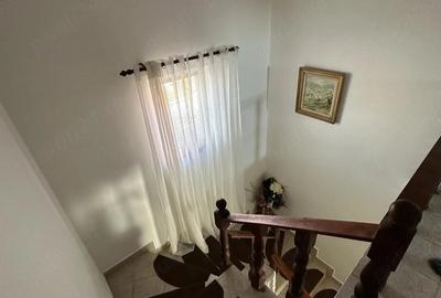 Casă cu Teren 391 Mp în Central