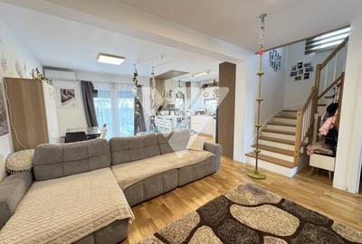 Duplex cu 4 camere cu Canalizare în Cristian - 1