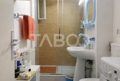 Apartament cu 4 camere decomandat în Central