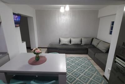 Apartament cu 3 camere decomandat în Central - 1