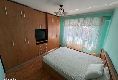 Apartament cu 3 camere decomandat în Carpați 2 - 4