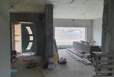 Casă cu Teren 500 Mp în Central - 3