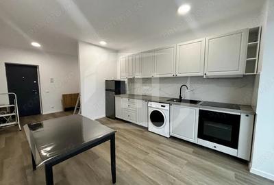 Apartament cu 2 camere semidecomandat, mobilat în Mărăști