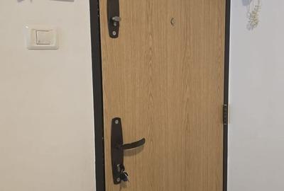 Apartament cu 4 camere decomandat în Crângași