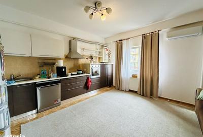 Apartament cu 3 camere în Dudu