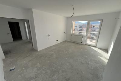 Apartament cu 2 camere decomandat în Pietroasa - 2