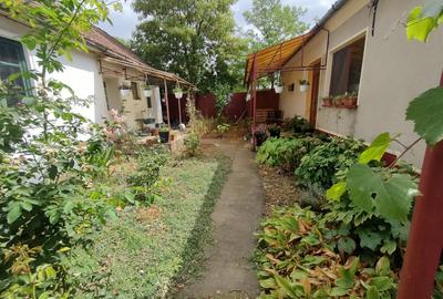 Casă cu 3 camere în Sântimreu