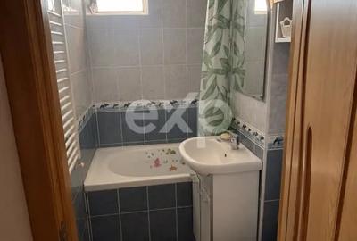 Apartament cu 2 camere decomandat în Trivale