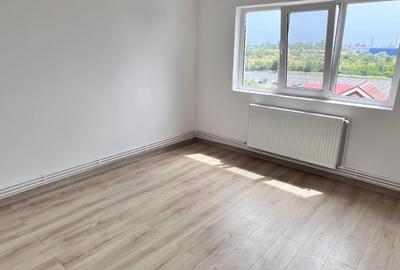 Apartament cu 2 camere decomandat în Km 5 - 2