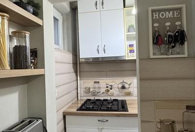 Apartament cu 3 camere semidecomandat în Central - 7