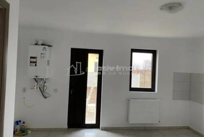 Casă cu 3 camere cu Teren 400 Mp în Central - 3
