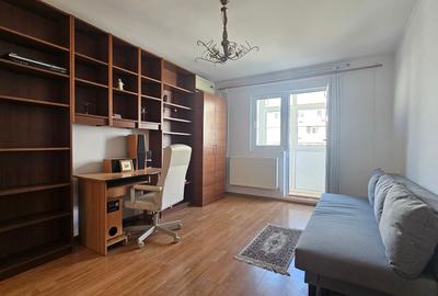 Apartament cu 2 camere semidecomandat în Lacul Tei