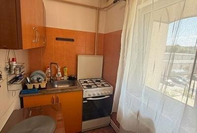 Garsonieră decomandată în Rovine - 2
