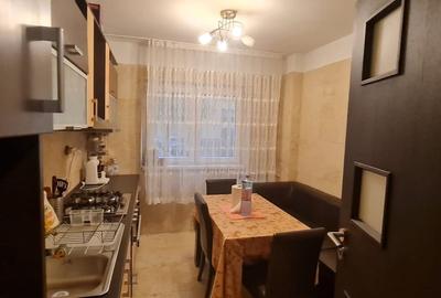 Apartament cu 3 camere decomandat în Gorjului - 6
