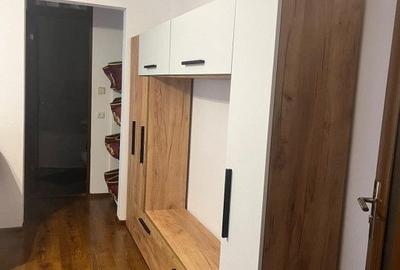 Apartament cu 2 camere, mobilat în Central