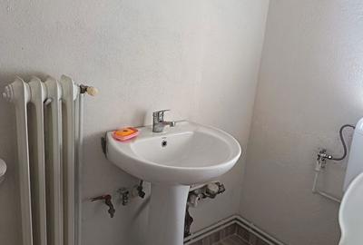 Spațiu comercial, de 55 mp, în Central - 2