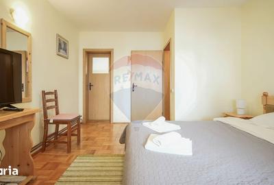 Casă cu Teren 596 Mp în Central - 3