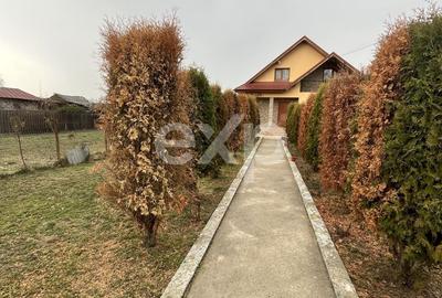 Casă cu 3 camere cu Teren 1732 Mp în Valea