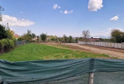 Teren de 2440 mp, în Stupini - 2