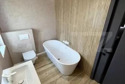 Casă cu 4 camere cu Teren 225 Mp în Bucium