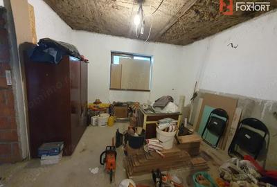 Casă cu 5 camere cu Teren 3489 Mp în Central - 12