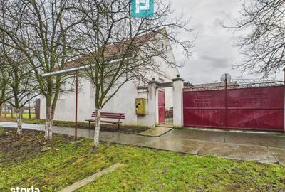 Casă cu 4 camere cu Teren 1473 Mp în Central - 3