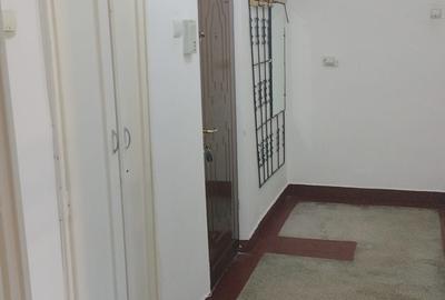 Apartament cu 3 camere semidecomandat în Horea - 2