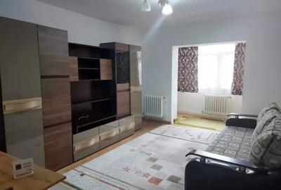 Apartament cu 2 camere decomandat în Gară