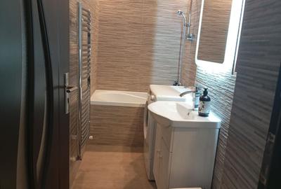 Apartament cu 2 camere decomandat, mobilat în 9 Mai - 5