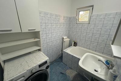 Apartament cu 4 camere decomandat în UMT - 2