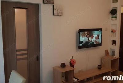 Garsonieră decomandată în Apărătorii Patriei
