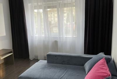 Apartament cu 2 camere decomandat în Rogerius