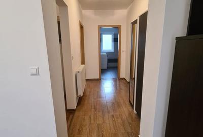Apartament cu 2 camere semidecomandat în Buziașului