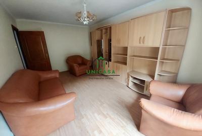 Apartament cu 3 camere decomandat, mobilat în Voineasa