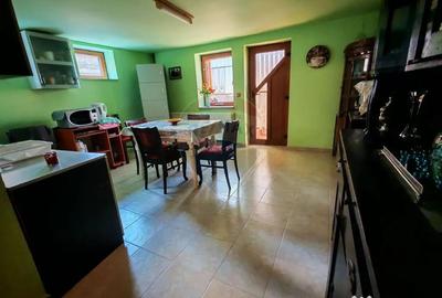 Casă cu 1 camere cu Teren 237 Mp în Central