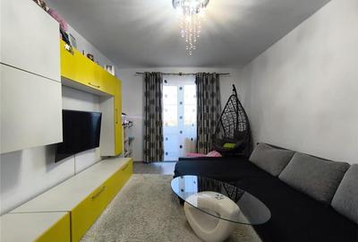 Apartament cu 2 camere decomandat, mobilat în Exterior Est
