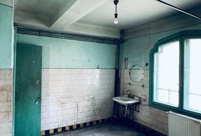 Apartament cu 4 camere decomandat în Centrul Istoric