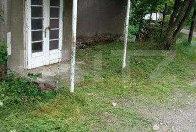 Casă cu 2 camere cu Teren 1018 Mp în Boian