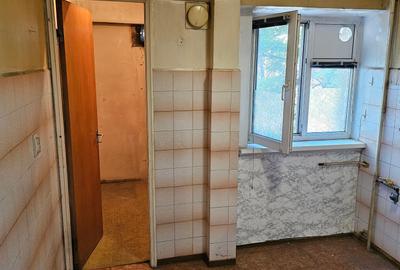 Apartament cu 3 camere decomandat în 1 Mai - 8