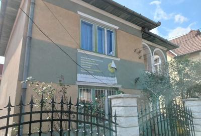 Casă cu 4 camere cu Teren 100 Mp în Gheorgheni