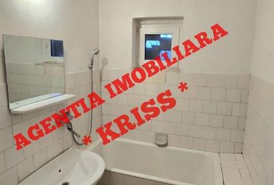 Apartament cu 3 camere semidecomandat în Craiovei - 4
