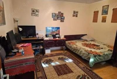 Casă cu 5 camere cu Teren 211 Mp în Brătianu