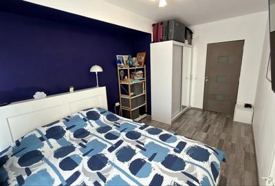 Apartament cu 2 camere semidecomandat, mobilat în Tractorul
