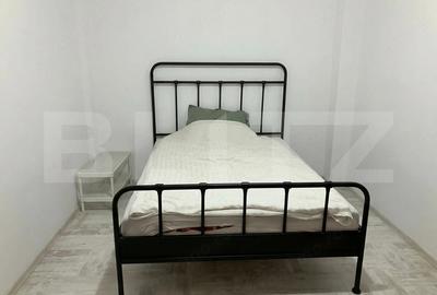Apartament cu 2 camere semidecomandat, mobilat în Central