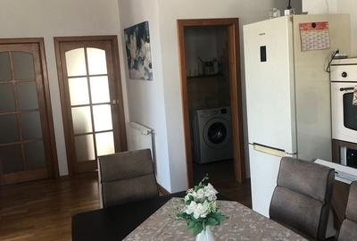 Apartament cu 3 camere semidecomandat în Central - 5
